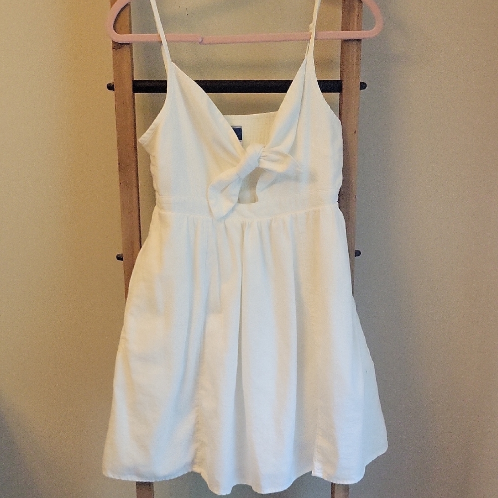 Juniors Old Navy White Open Tie Front Spaghetti Strap Lined Dress With Pockets